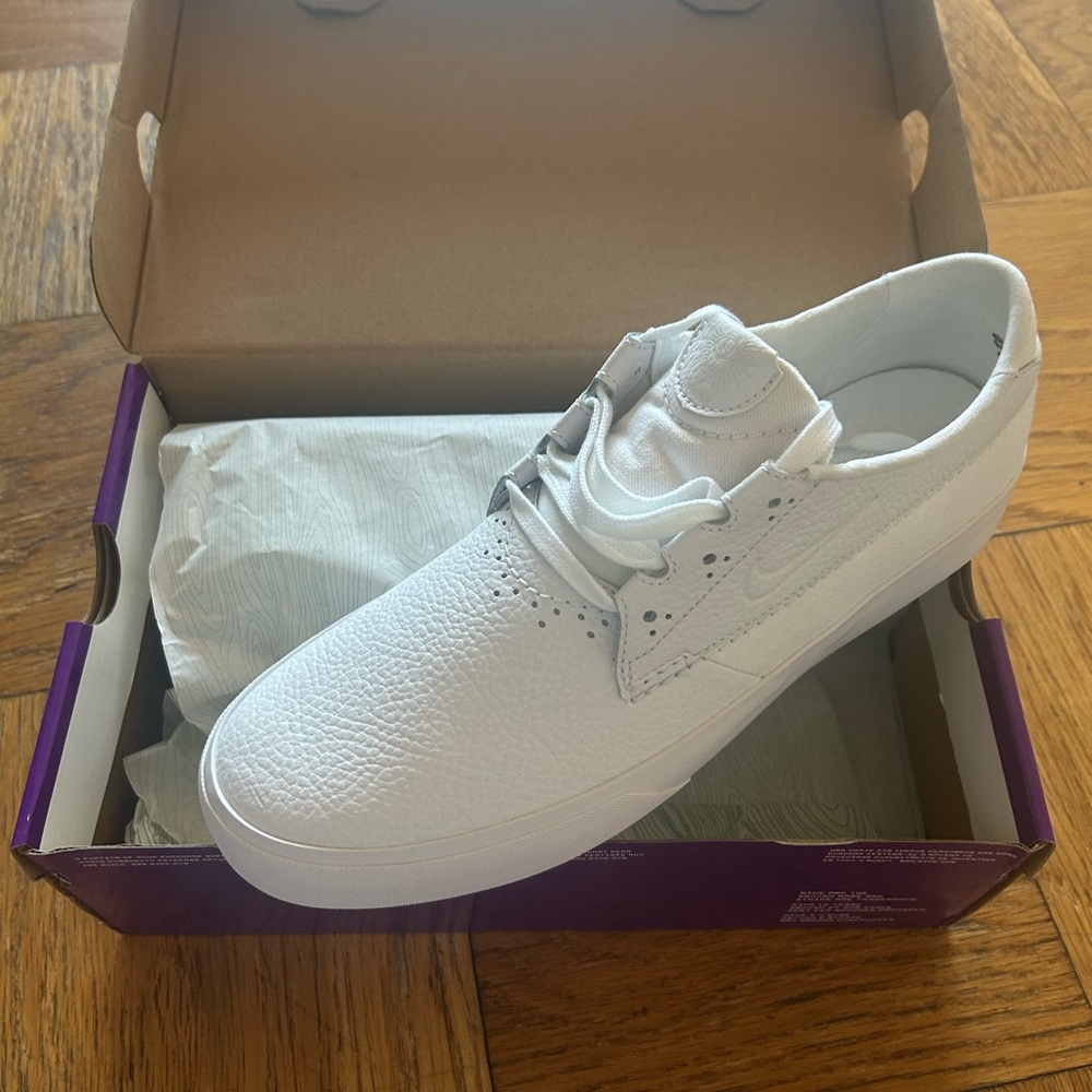 NWOT Nike SB Shane Premium Leather White Sneakers Sz 11